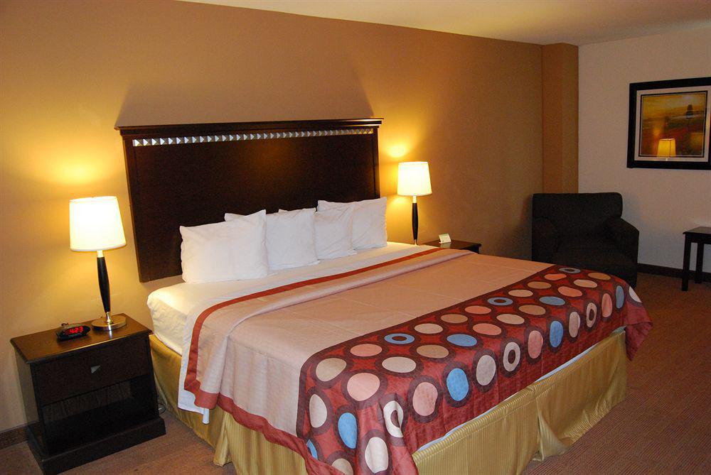 Super 8 By Wyndham Oklahoma City Luaran gambar